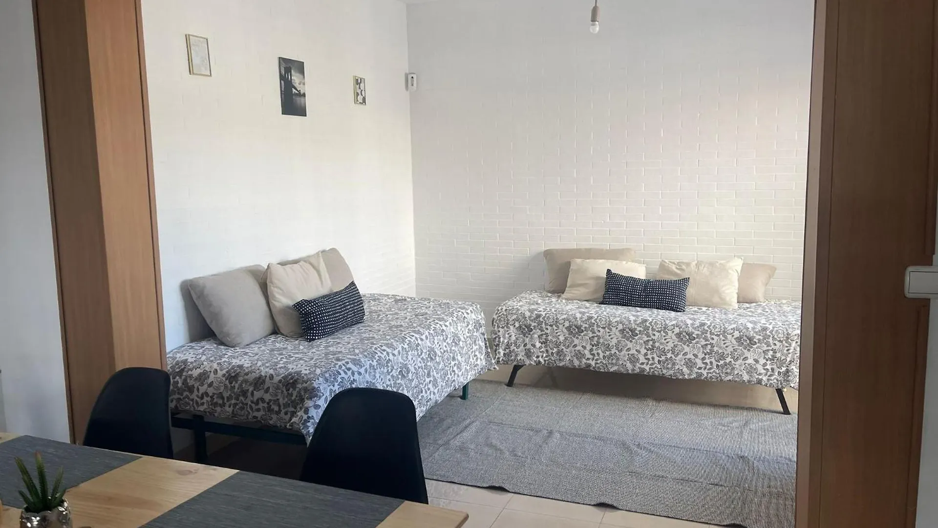 Homestay Stelarium-Suite Con Bano Privado En Casa Compartida-Uebica2 Mairena del Aljarafe Spain
